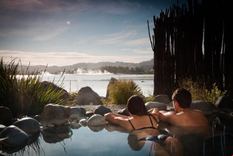 Holiday Rotorua Hotel Exterior photo